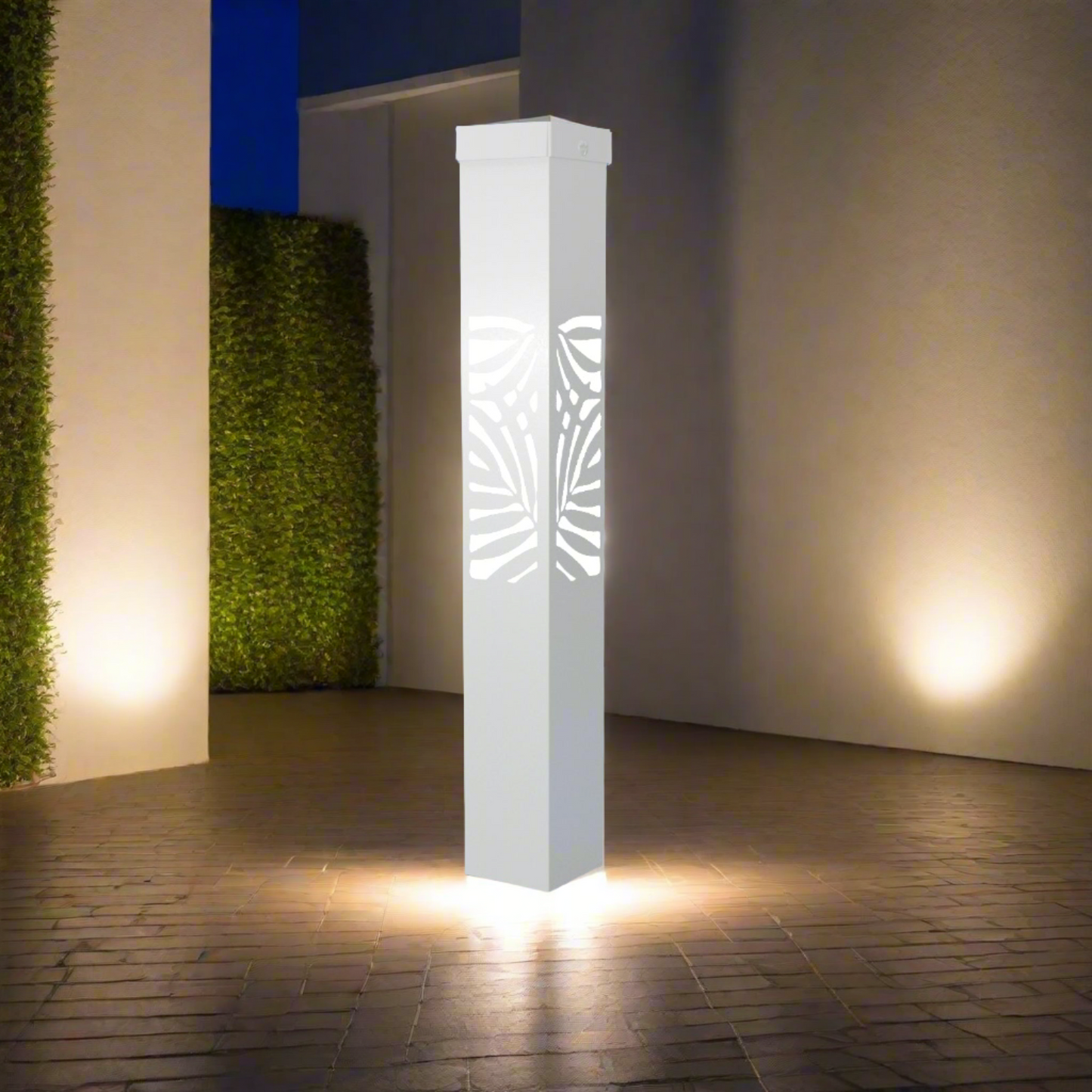 Sleek Lightweight Outdoor Lighting | Island Palm Buy now | Alania Architectural Products